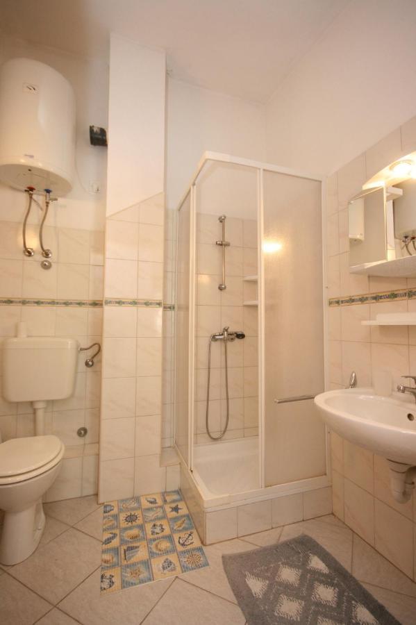 Apartments With A Parking Space Bosana, Pag - 6460 Zewnętrze zdjęcie
